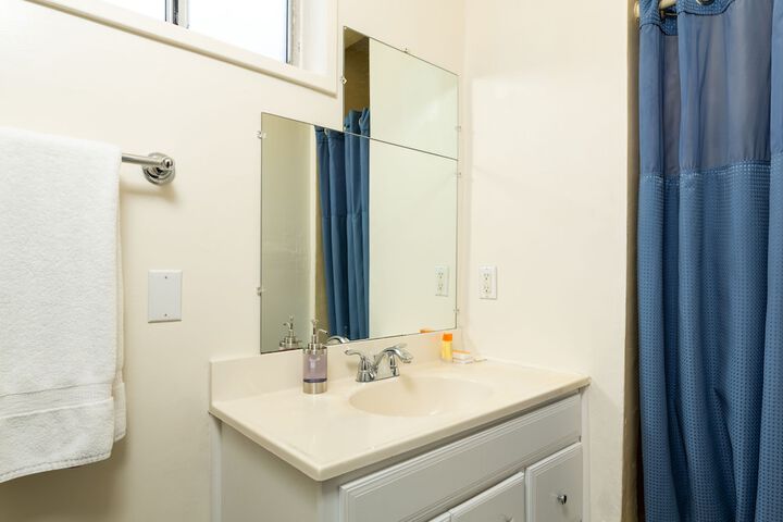 Room 62 of 149