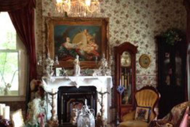 Victorian House Bed & Breakfast