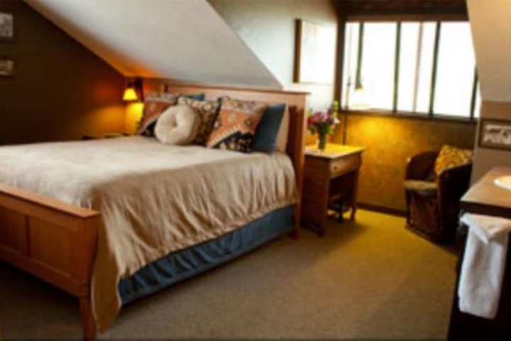 Room 9 of 150