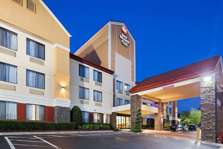 Hotel 2 of 13