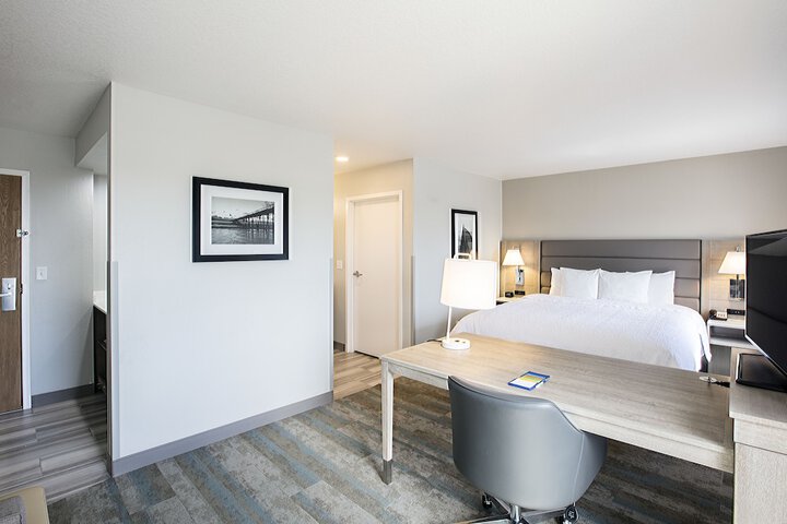 Room 22 of 38