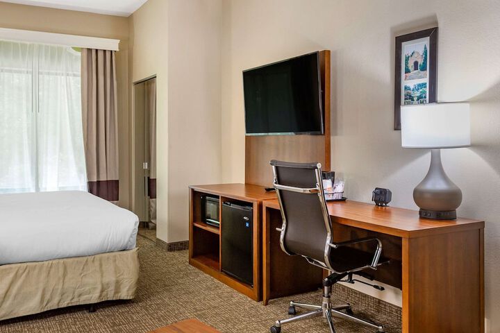Room 17 of 31