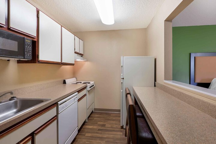 Extended Stay America Suites Cleveland Great Northern Mall