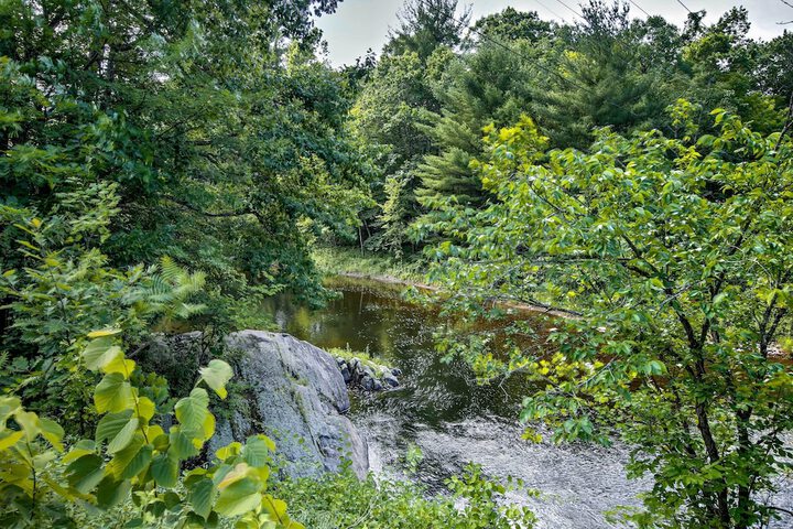 Historic Huntington Home - Walk to Westfield River