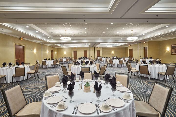Hilton Knoxville