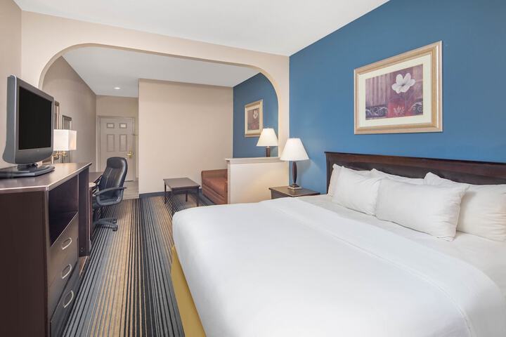 Baymont by Wyndham Laurel