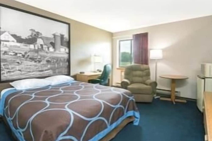 Room 11 of 31