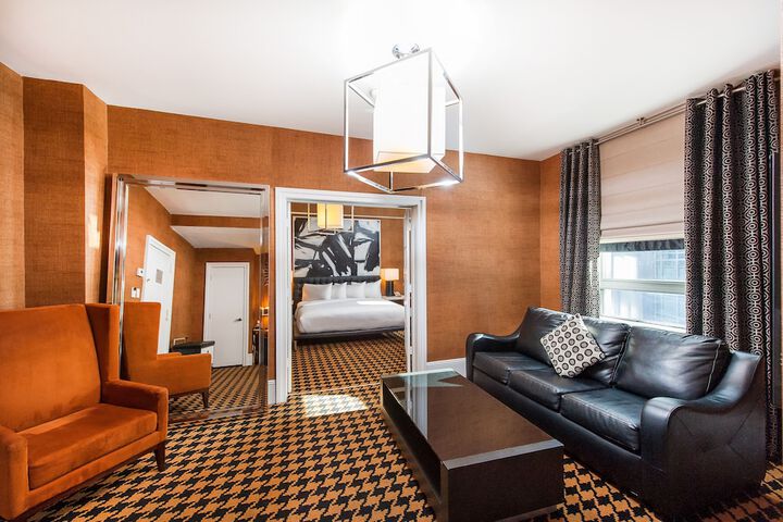 Room 27 of 44