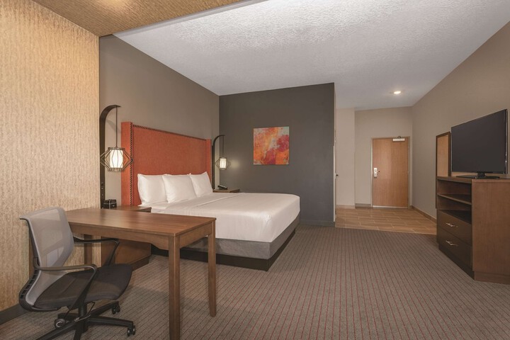Room 18 of 35