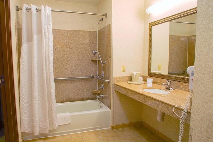 Room 25 of 67