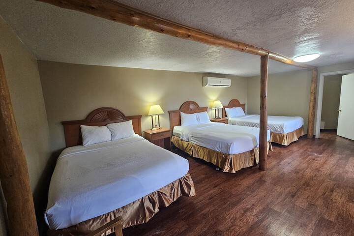 Room 15 of 18