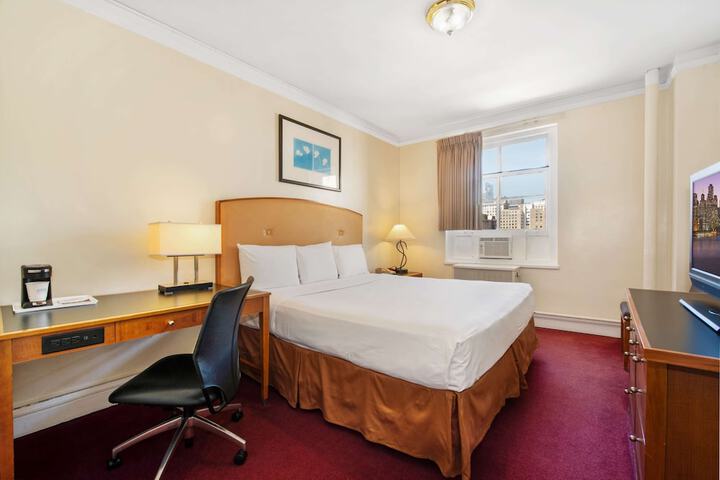 Room 11 of 22