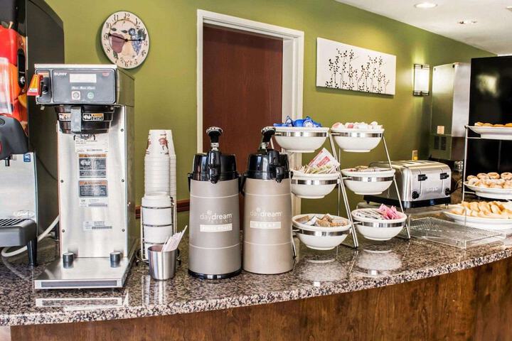 Sleep Inn & Suites Virginia Horse Center