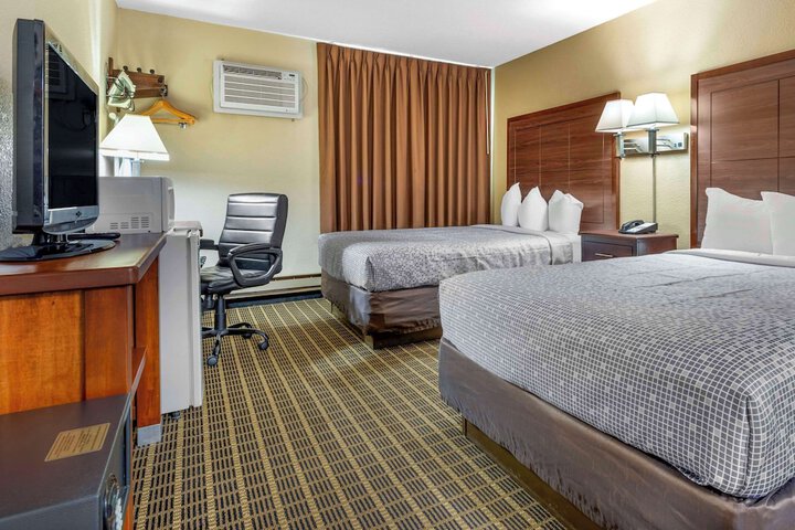 Room 41 of 46