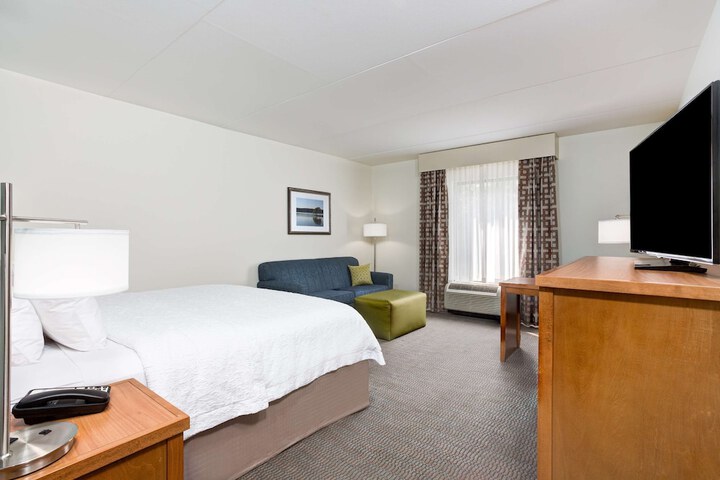 Room 9 of 19