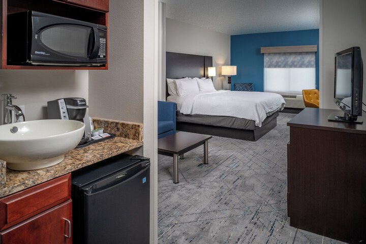 Room 35 of 110