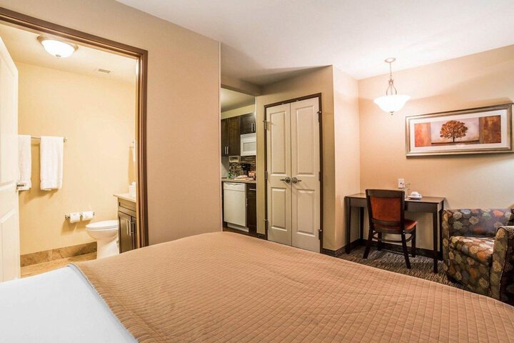 Room 20 of 37