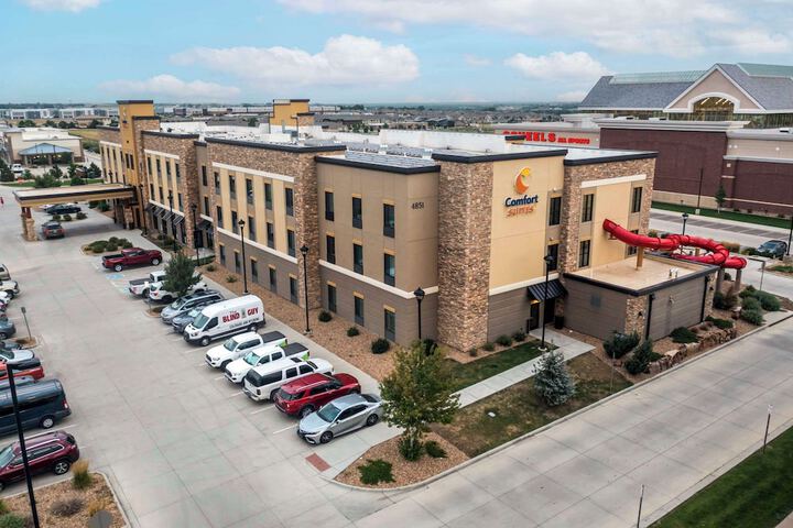 Hotel 4 of 52