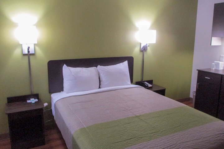 Room 12 of 30