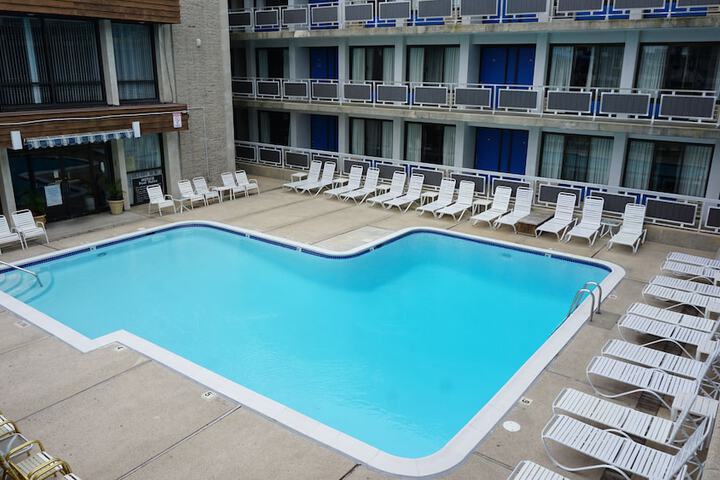 Pool 4 of 26