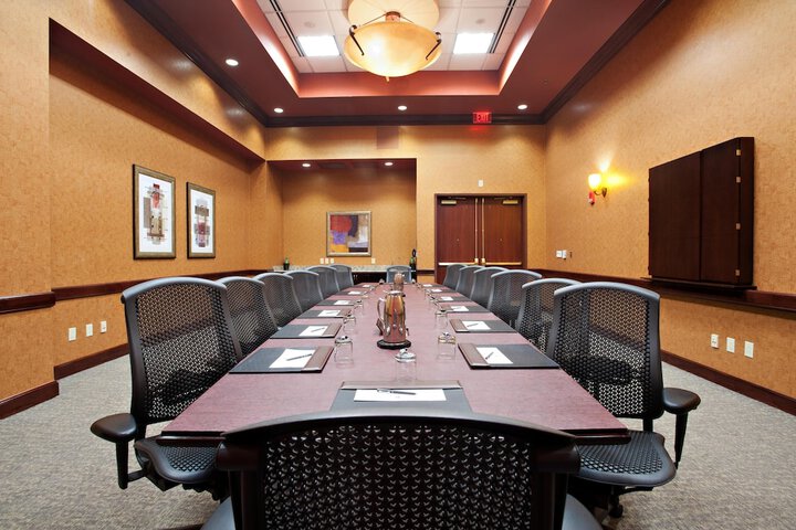 Embassy Suites by Hilton Charlotte Concord Golf Resort & Spa