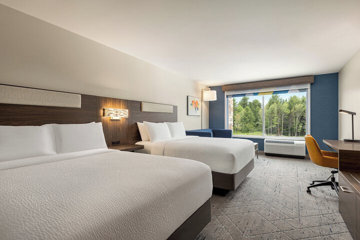 Holiday Inn Express and Suites Rhinelander by IHG