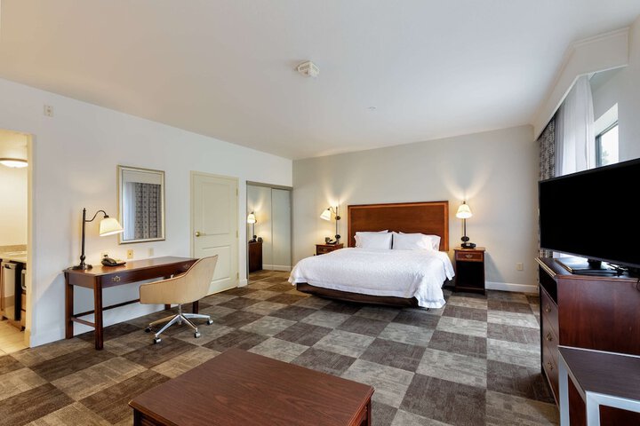 Room 42 of 57