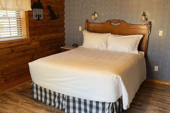 Crown Point Resort