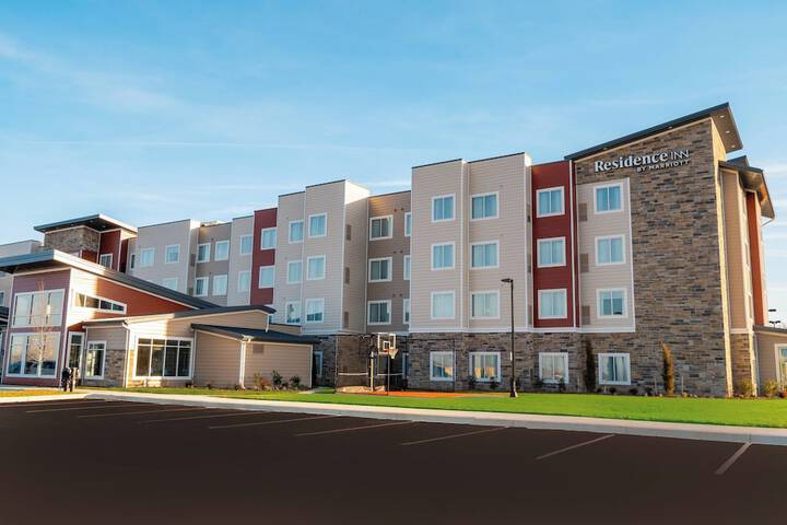 Hotel 2 of 68
