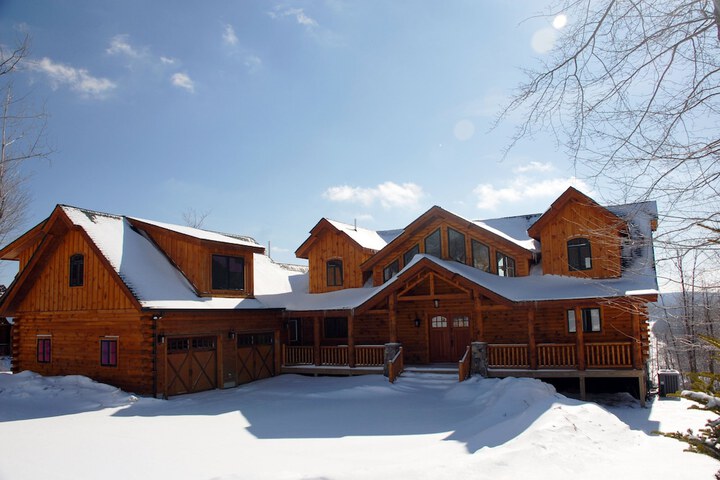 Highlands Heaven by Taylor Made Deep Creek