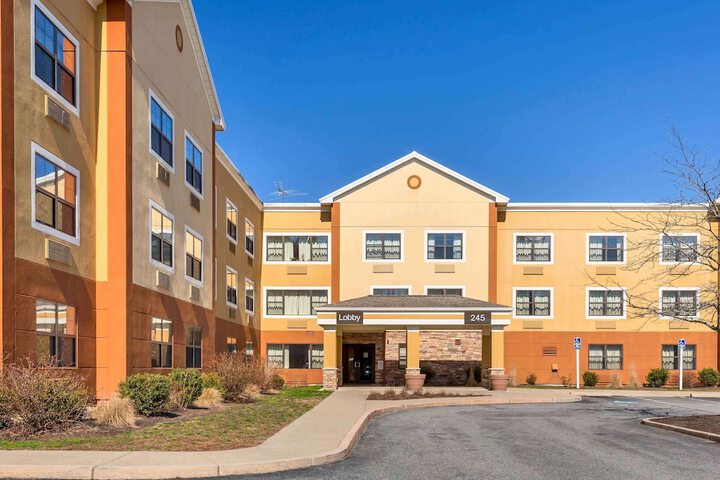 Hotel 3 of 28