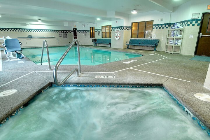Phoenix Inn Suites - Albany