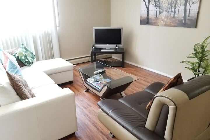 Room 7 of 25