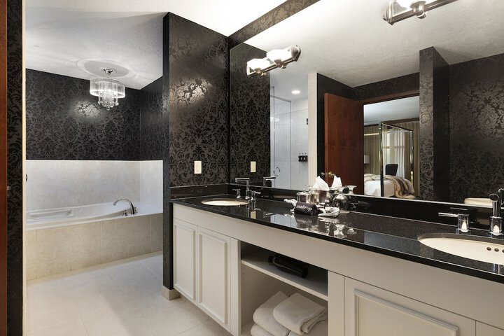 Des Lux Hotel