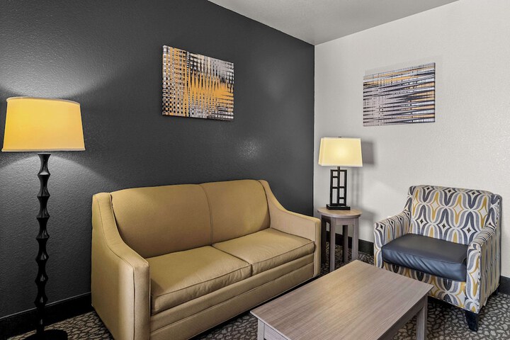 Best Western Sherwood Inn & Suites