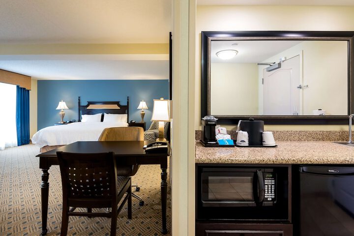 Room 20 of 33