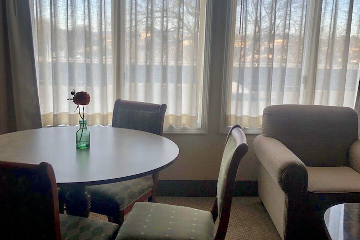Room 14 of 42