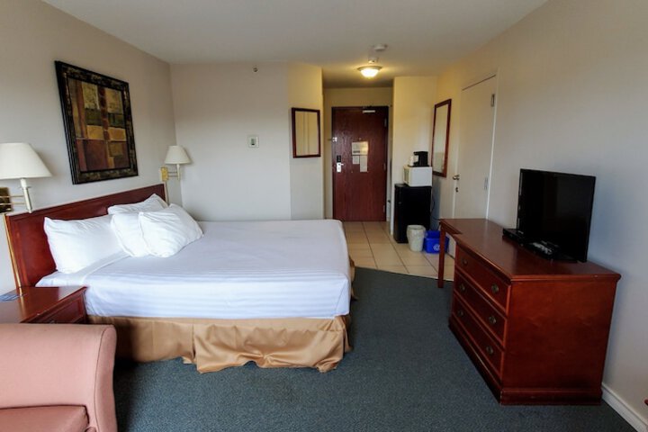 Room 30 of 39
