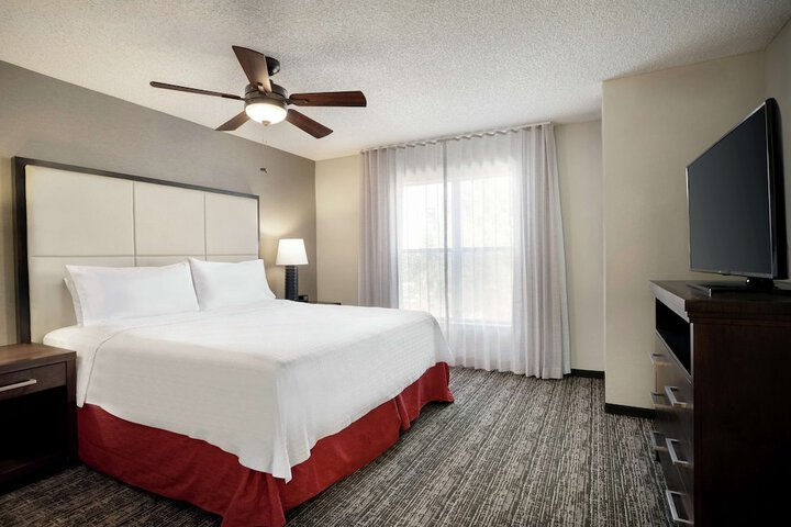 Room 26 of 35