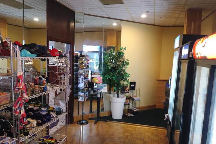 Gift Shop 29 of 30