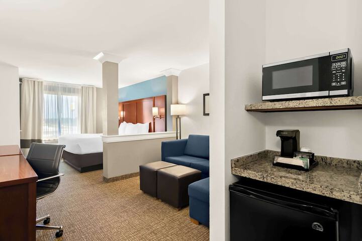 Room 36 of 41