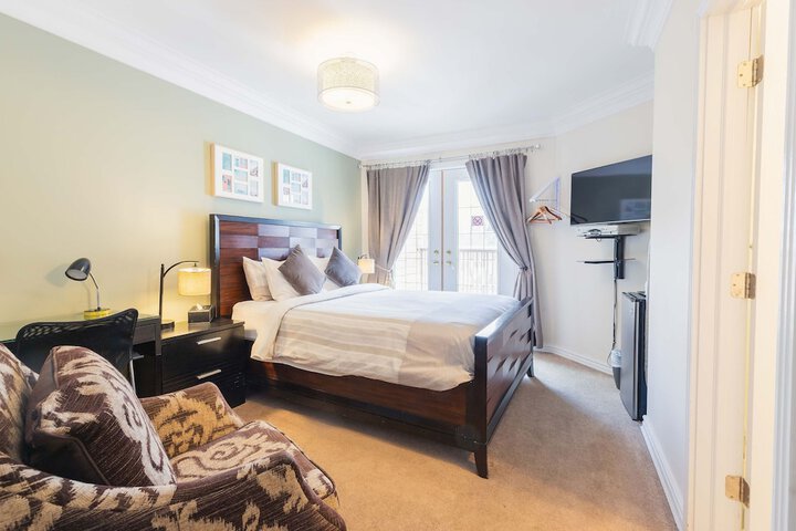 Room 42 of 55