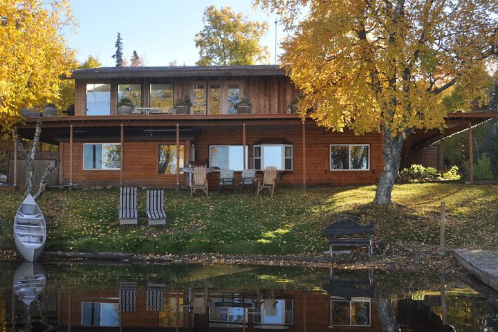 Daniels Lake Lodge B & B