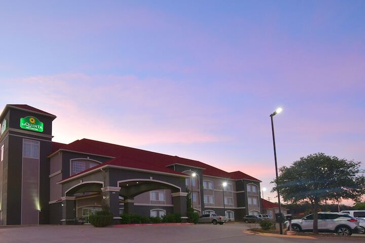 Hotel 4 of 50