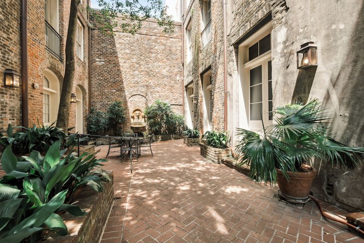 Hotel Exterior 18 of 18