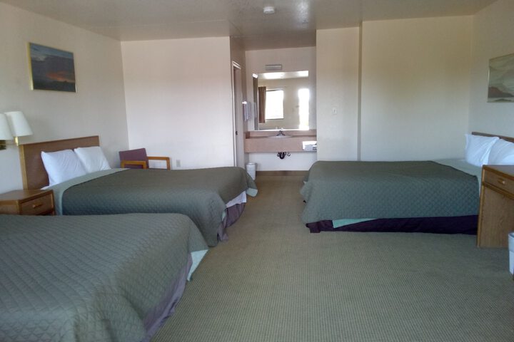 Room 22 of 33