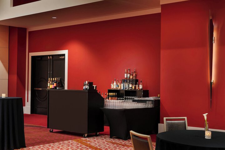 The Davenport Grand Autograph Collection