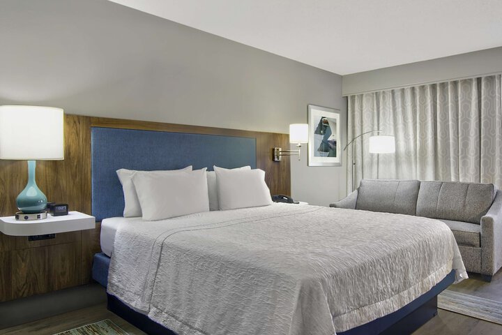 Room 30 of 49