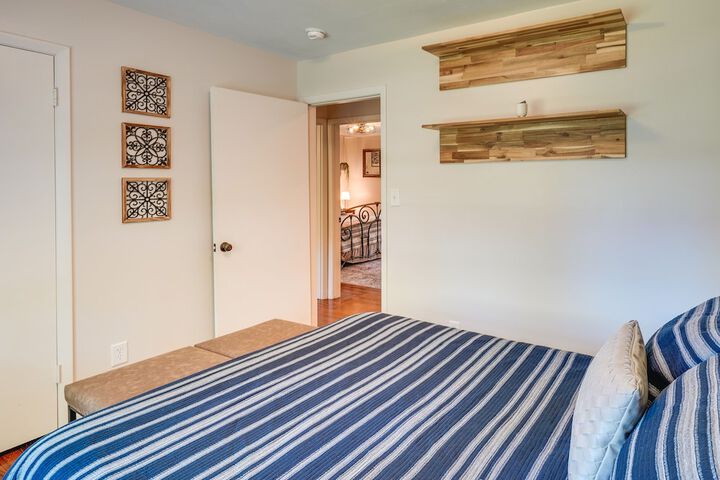 Southern Pines Vacation Rental w / Deck & Grill!