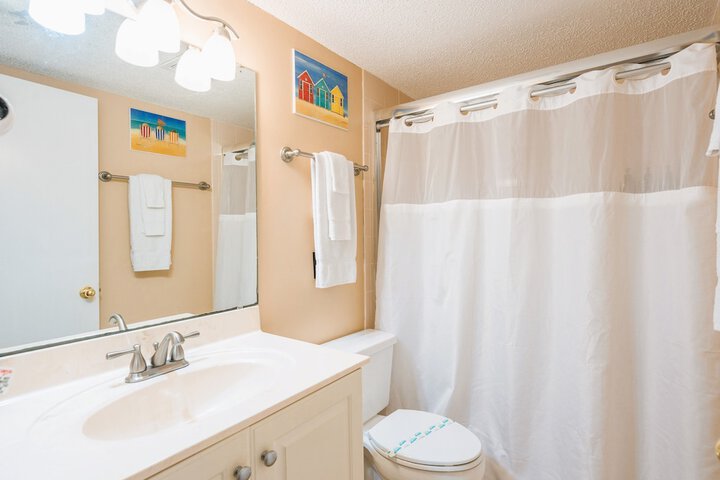 Room 44 of 152